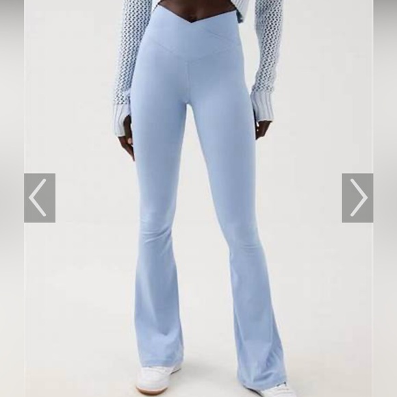 OFFLINE By Aerie Real Me High Waisted Crossover‎ Flare Legging Size XS Blue - Picture 8 of 8